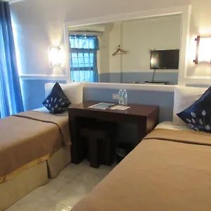 3* Отель Oyster Plaza